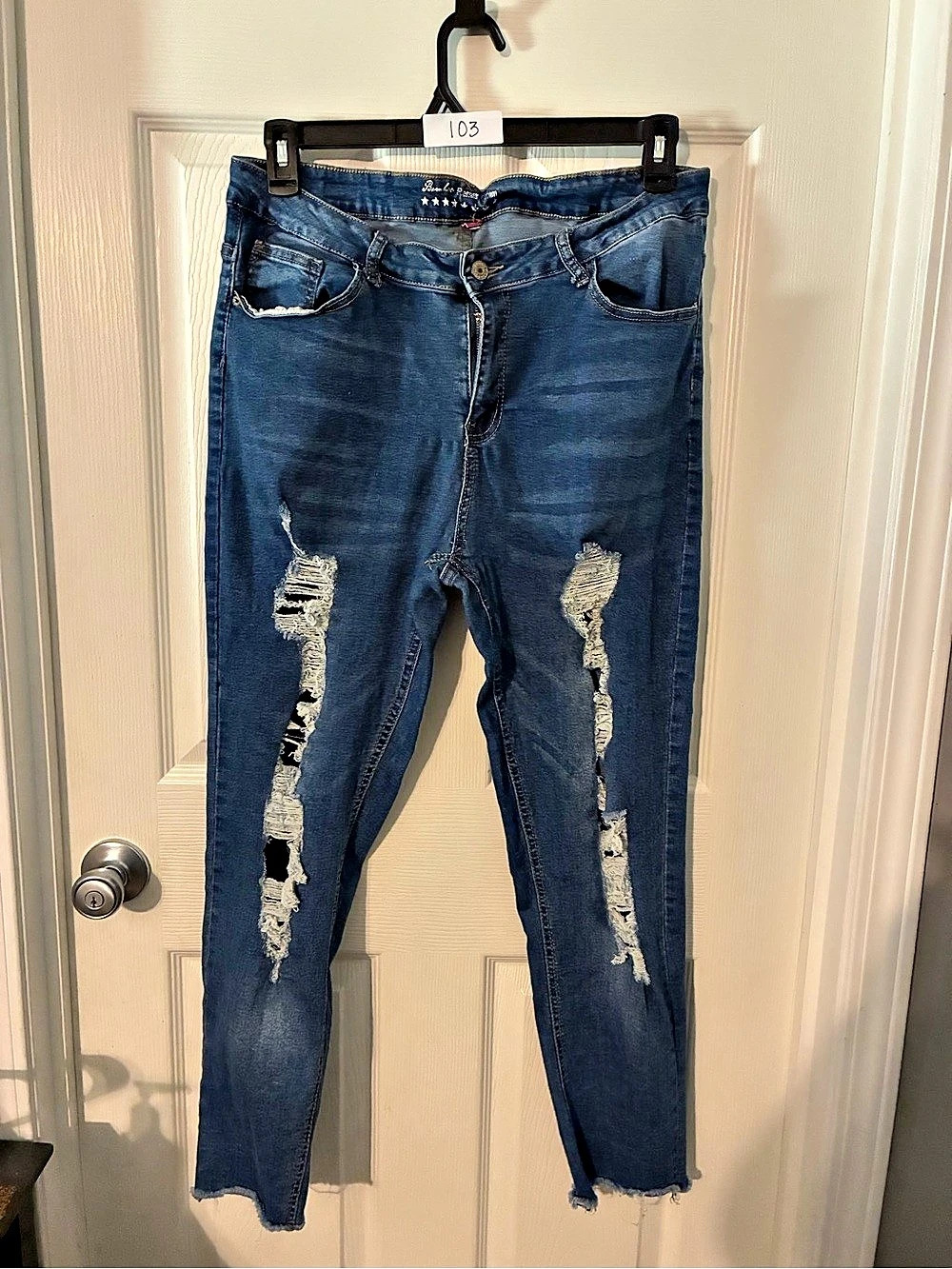 Bermuda's distressed skinny jeans Blue Waist 16